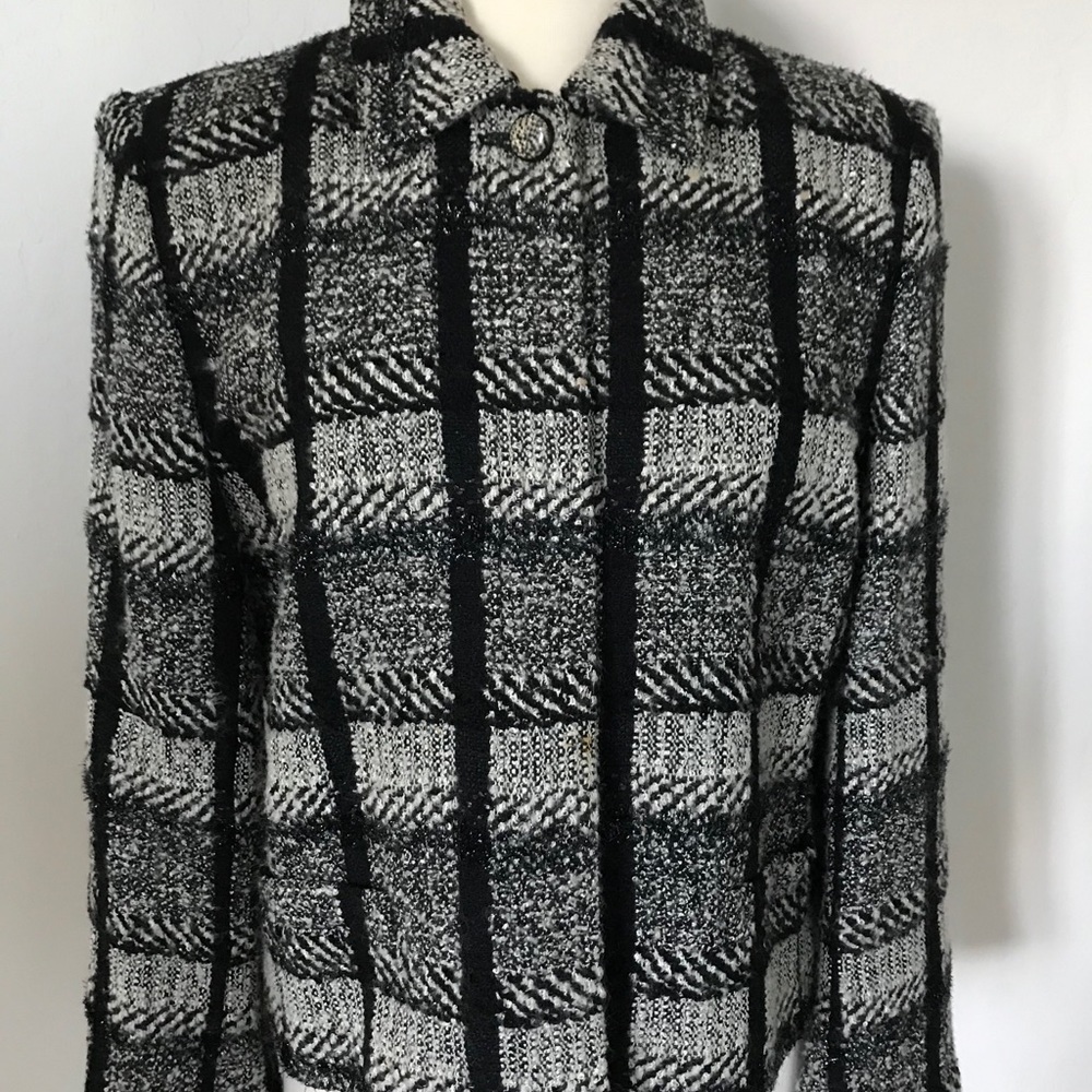 Jacket - Picture 3 of 6